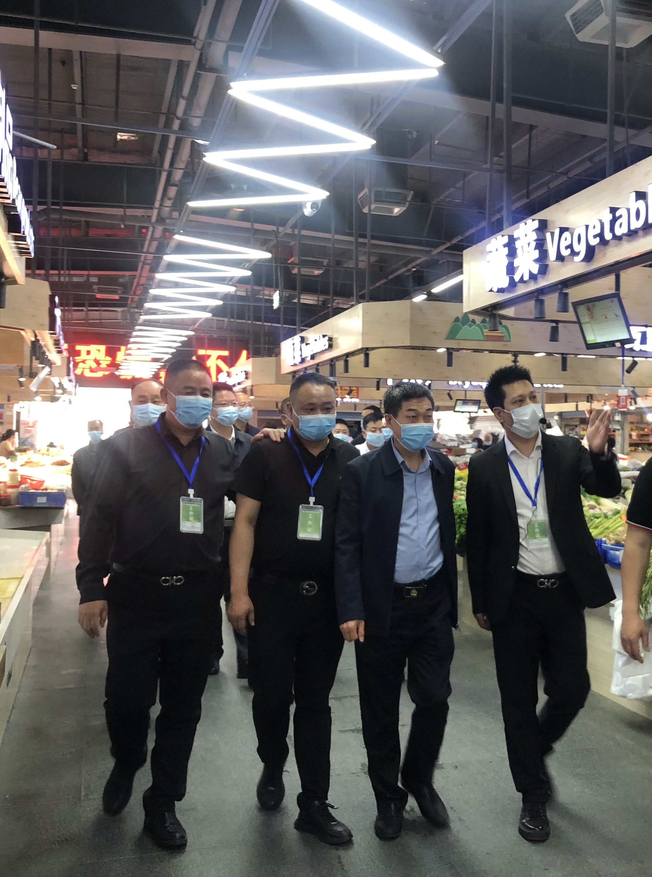 省退役军人事务厅厅长、省双拥办主任罗庆春率队莅临公司考察调研(图3)